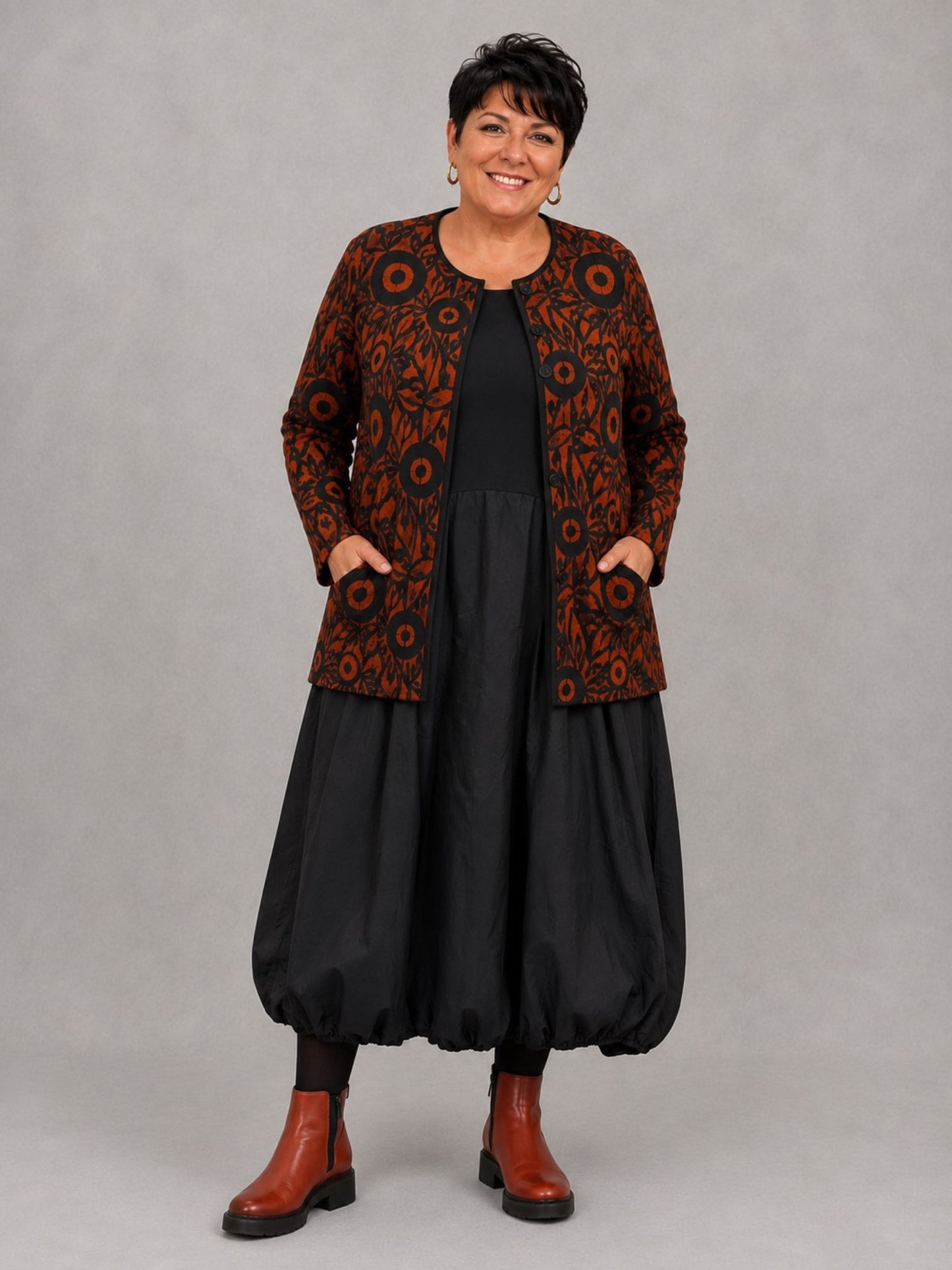 Pont Neuf Jacke Bambus-Viskose Blumendruck – Terracotta/Schwarz Gr. 46–56