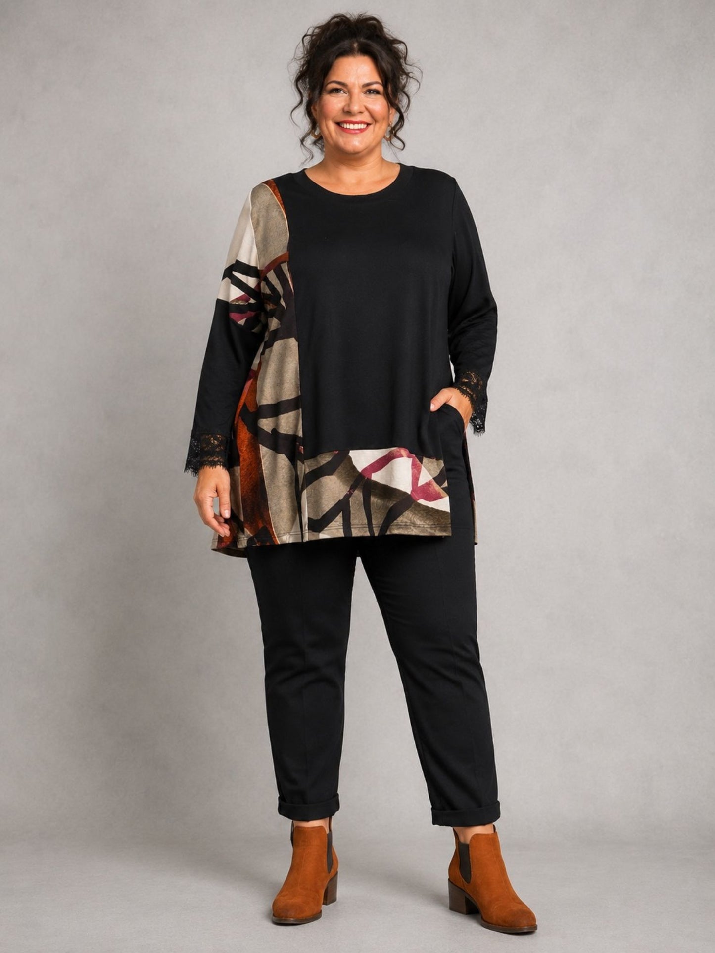 Pont Neuf Shirt Bambus-Viskose mit Grafikdruck und Spitze – Schwarz, Beige & Terracotta Gr. 46–56