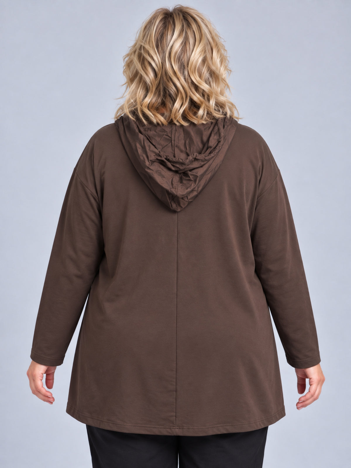 Schokobraunes Kapuzenshirt mit Microtaft-Kapuze, Rückansicht