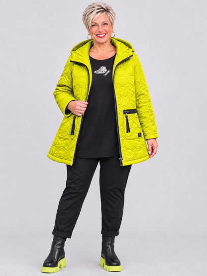 Sinne by Coom Design Steppjacke mit Kapuze leicht wattiert A-Linie – Fuchsia/Kiwi/Lila/Schwarz Gr. 44–54