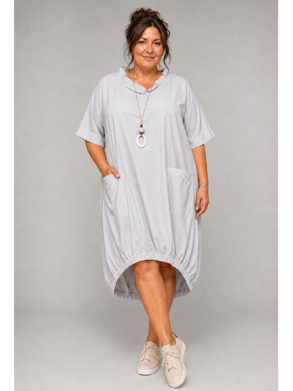 Sinne by Coom Sommerkleid mit Raffung-Saum und Taschen