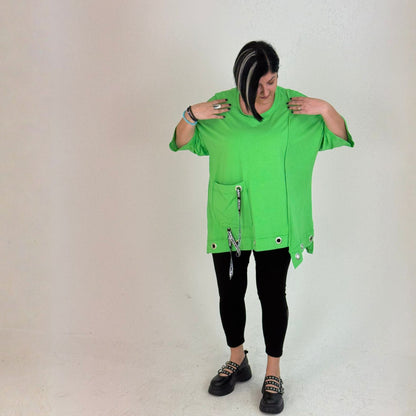 Sinne Oversize Shirt Lochösen Bänder Tasche Koralle Grün Schwarz