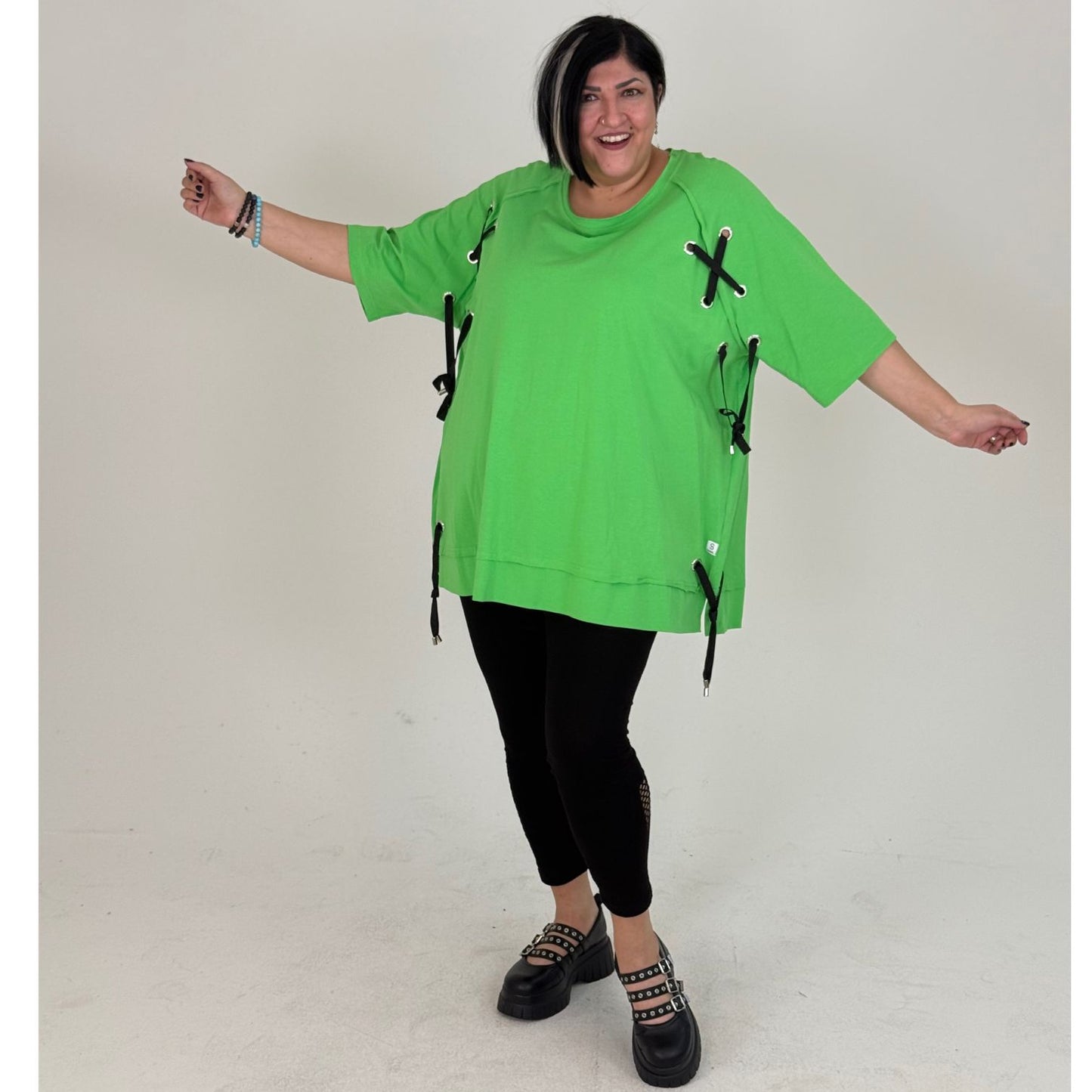Sinne by Coom Shirt mit Bändern & Lochnieten Oversize verschiedene Farben