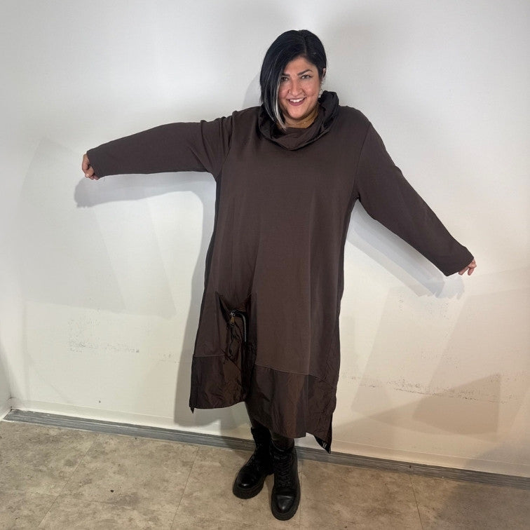 Sinne by Coom Design Kleid – braun - edel, lässig & voller Charme 42 44 46 48 50 52 54 56 58