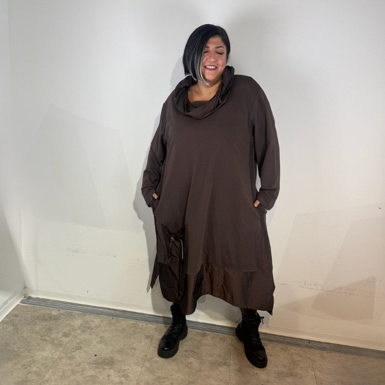 Sinne by Coom Design Kleid – braun - edel, lässig & voller Charme 42 44 46 48 50 52 54 56 58