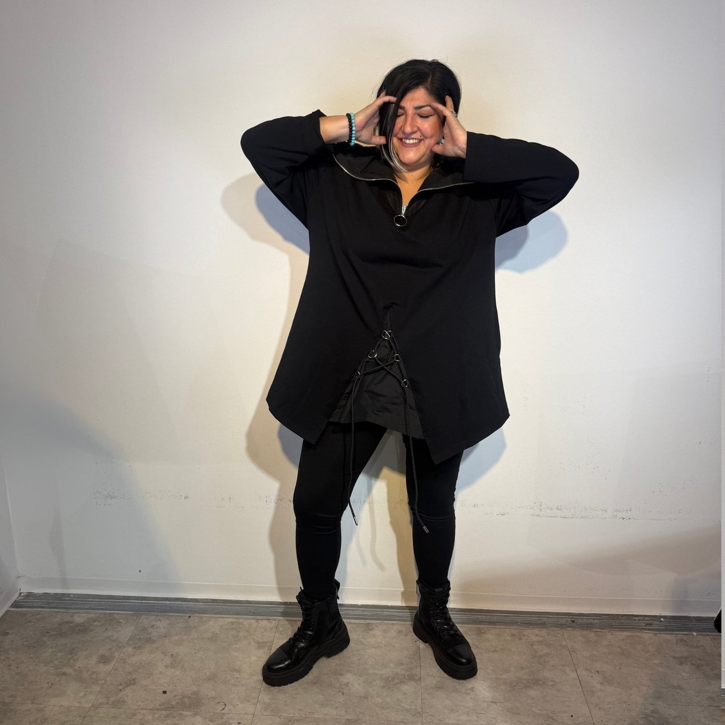 Sinne Coom Design Tunika Schwarz – modern, elegant & voller Ausdruck Gr 42- 58