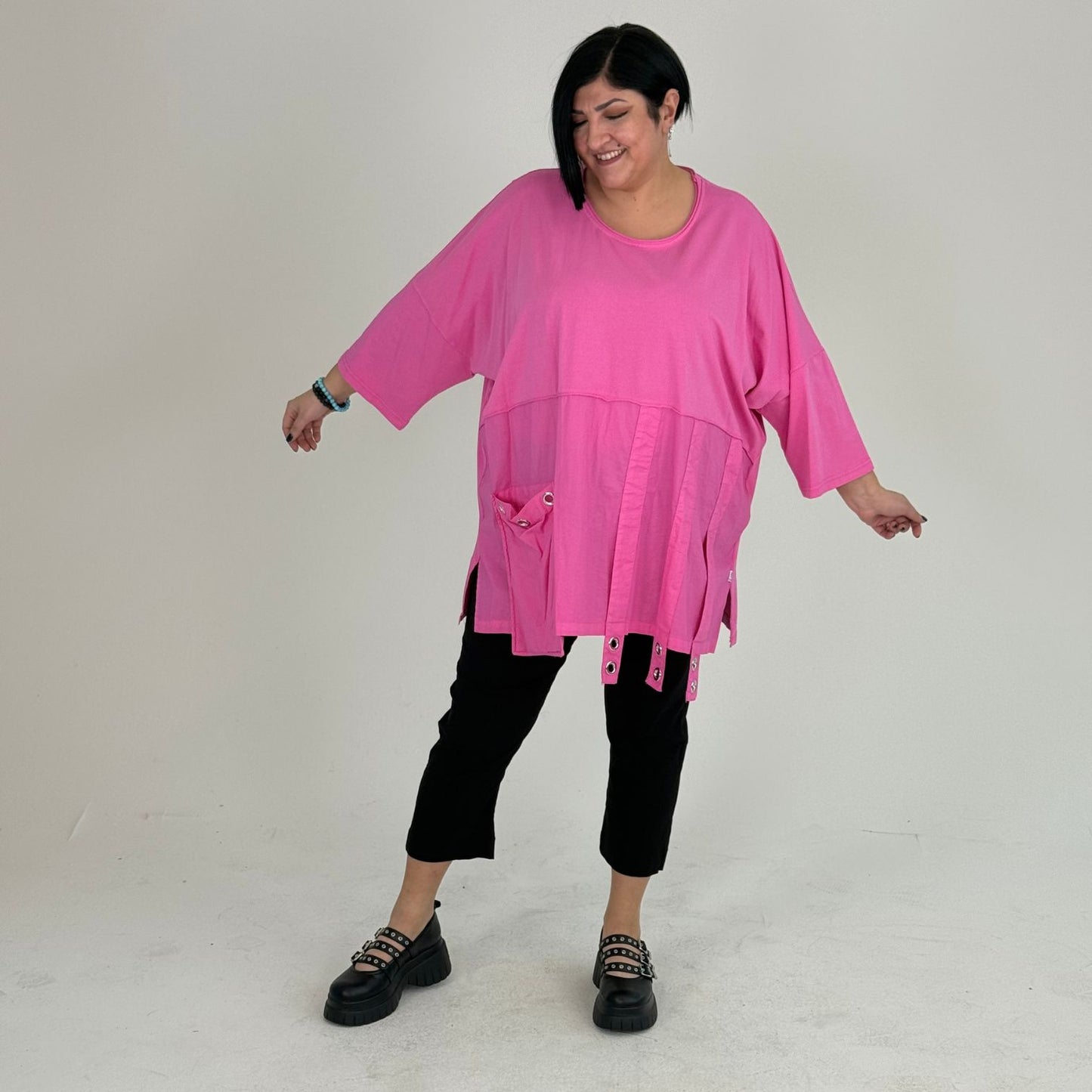 Sinne Oversize Tunika mit Bändern & Ösen Kiwi Anthrazit Pink Weiß