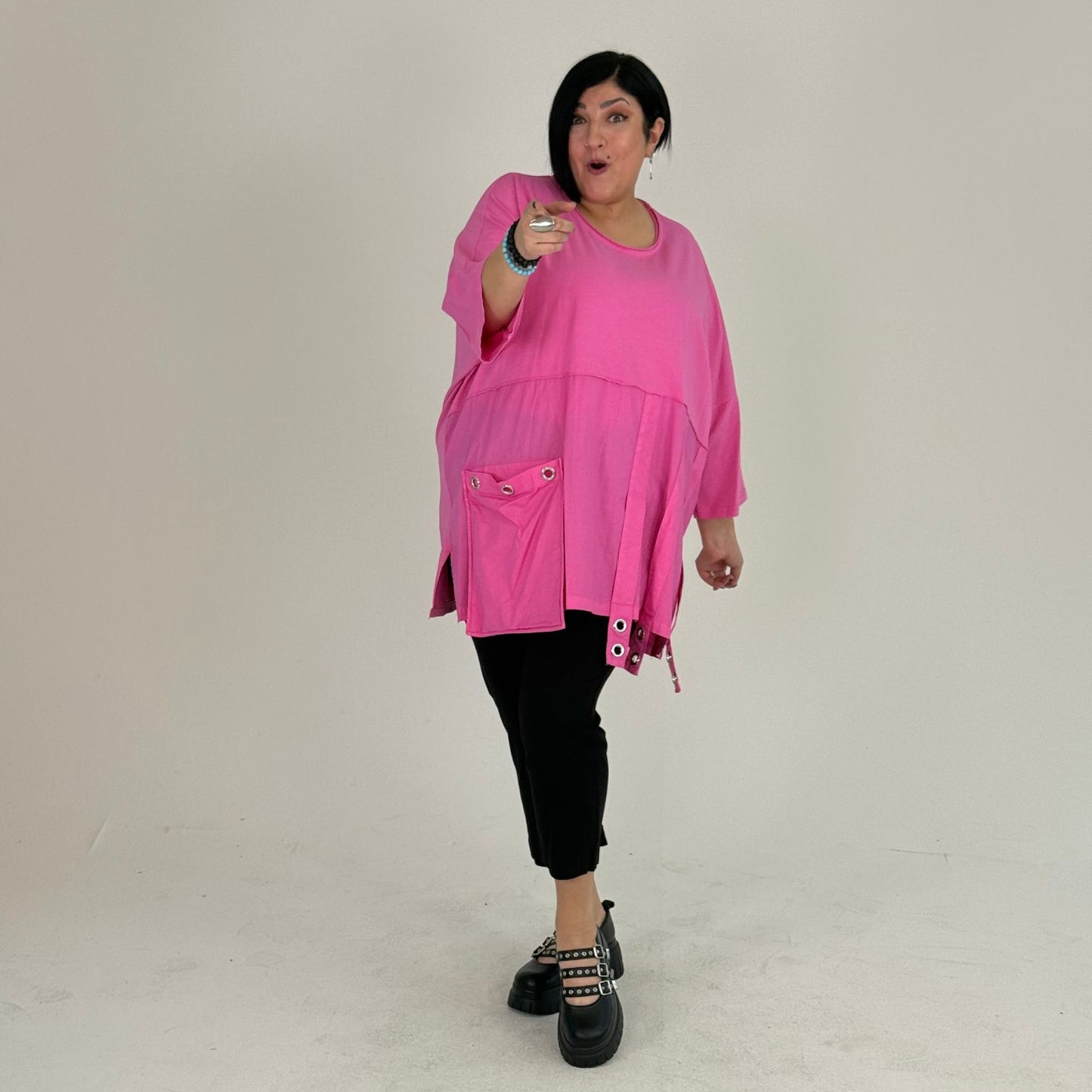 Sinne Oversize Tunika mit Bändern & Ösen Kiwi Anthrazit Pink Weiß