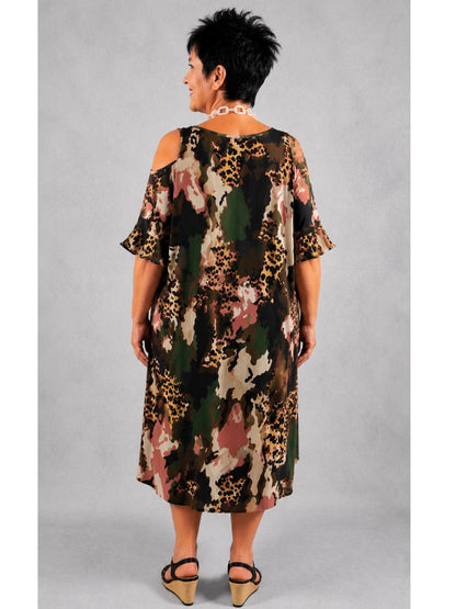 Sophia Curvy Kleid Cold-Shoulder Camo-Leopard-Mix – Bunt Gr. 1–3 (EU 40–56)