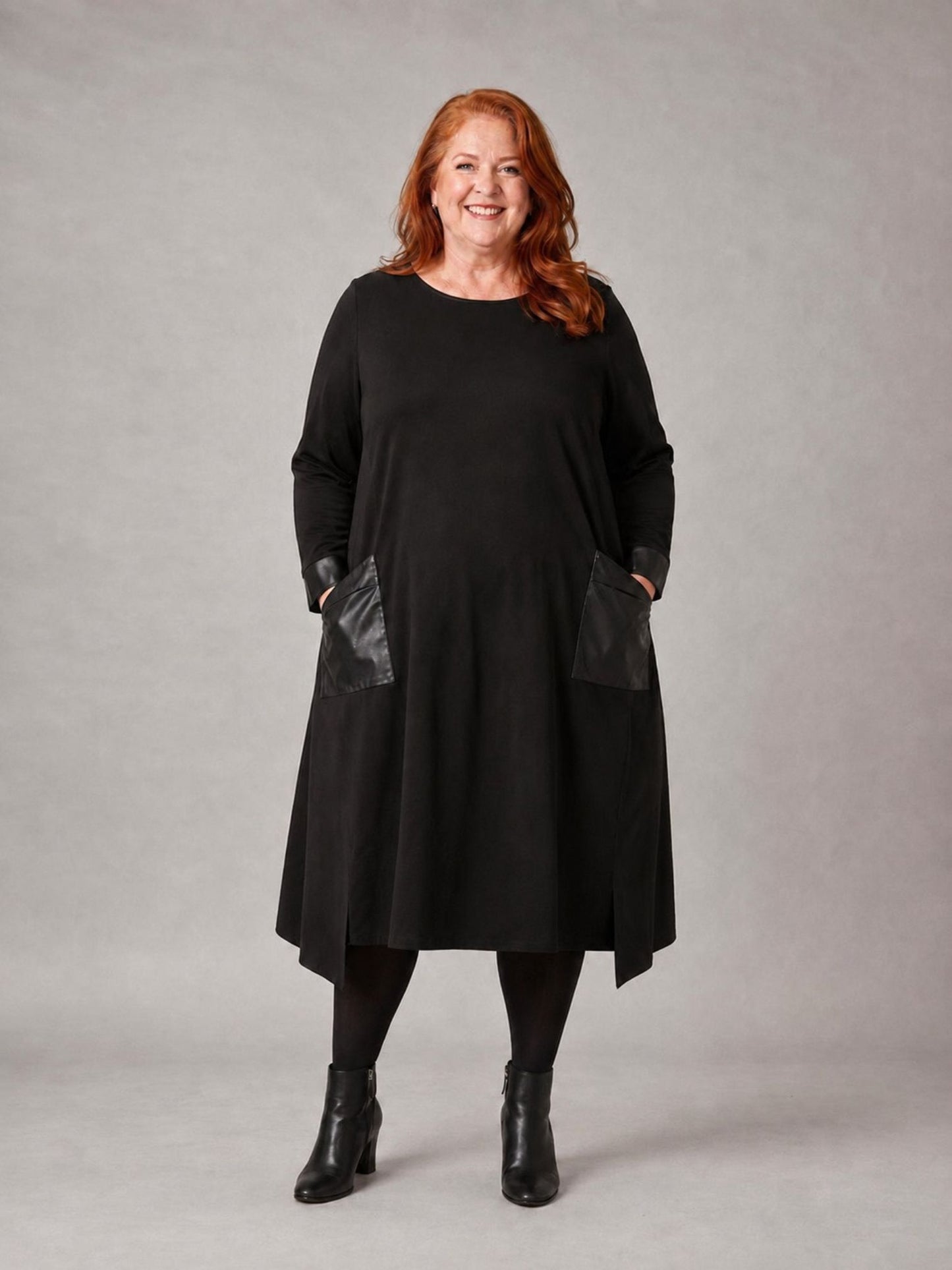 Sophia Curvy Kleid A-Linie mit Kunstleder-Einsätzen – Schwarz Gr. L–5XL (44–60)