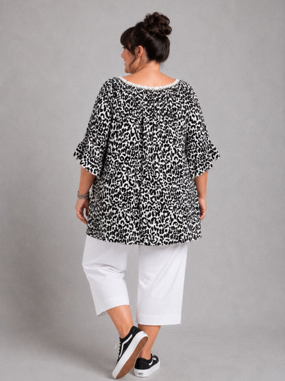 Blusenshirt Carmen-Ausschnitt Animal-Print große Größen – Pink, Orange, Grün, Gelb, Beige, Schwarz, Gr. 48–56