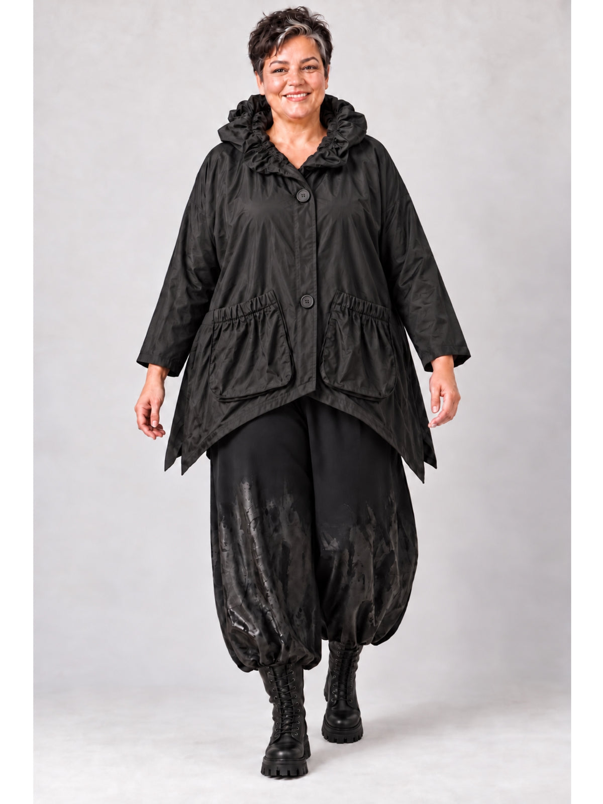 Vincenzo Allocca Jacke Microtaft mit Rüschenkragen Oversize – Schwarz, Einheitsgröße 44–58
