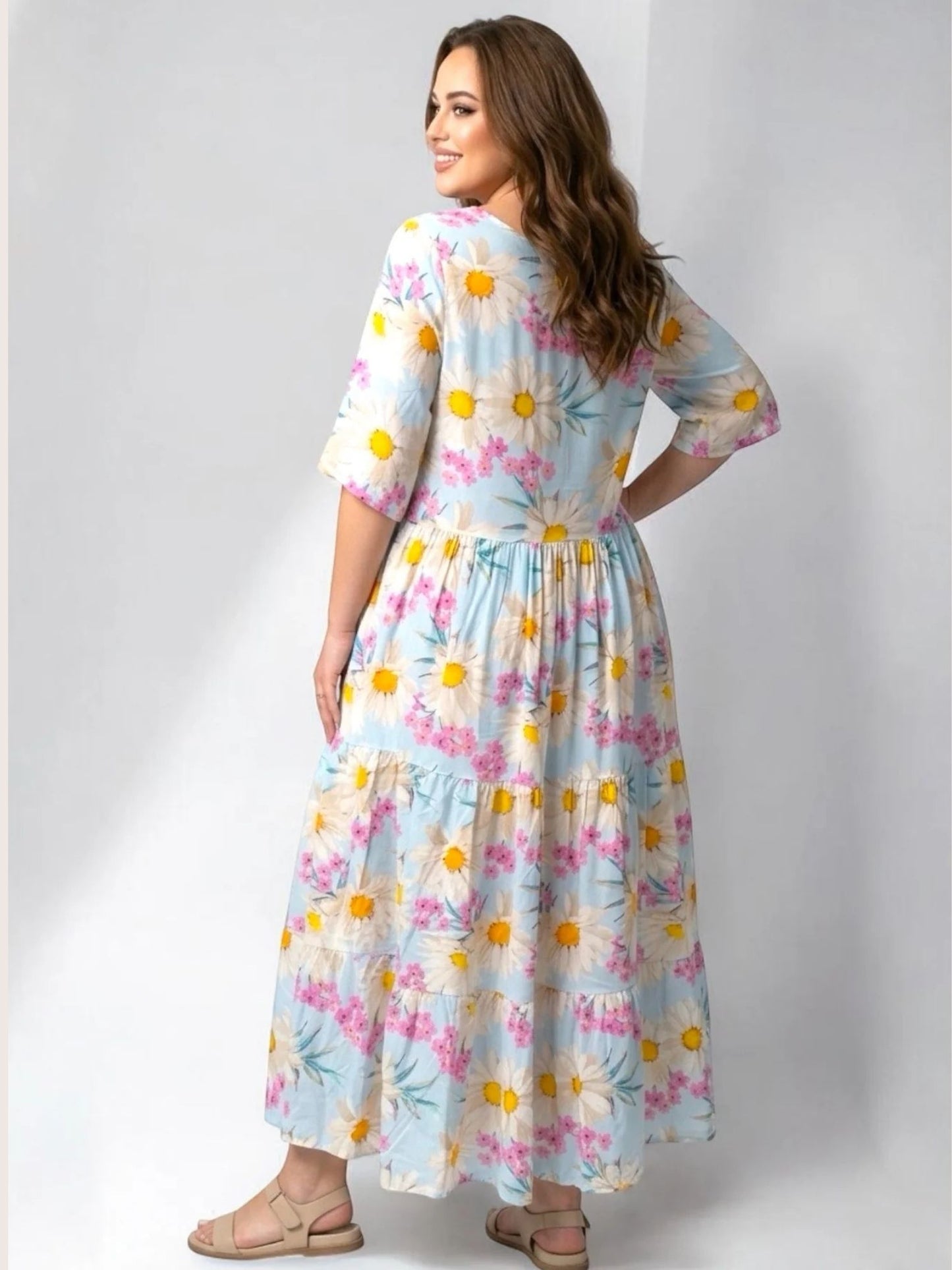 Vincenzo Allocca Maxikleid – romantischer Margeriten-Print in Hellblau und Pink