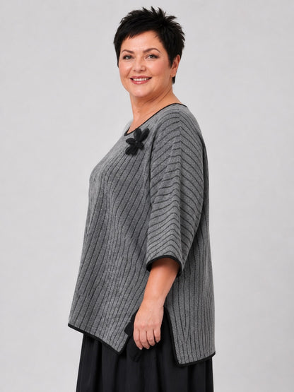 Vincenzo Allocca Kurzpulli Wollmix gestreift Oversize – Grau/Schwarz, Einheitsgröße 44–58