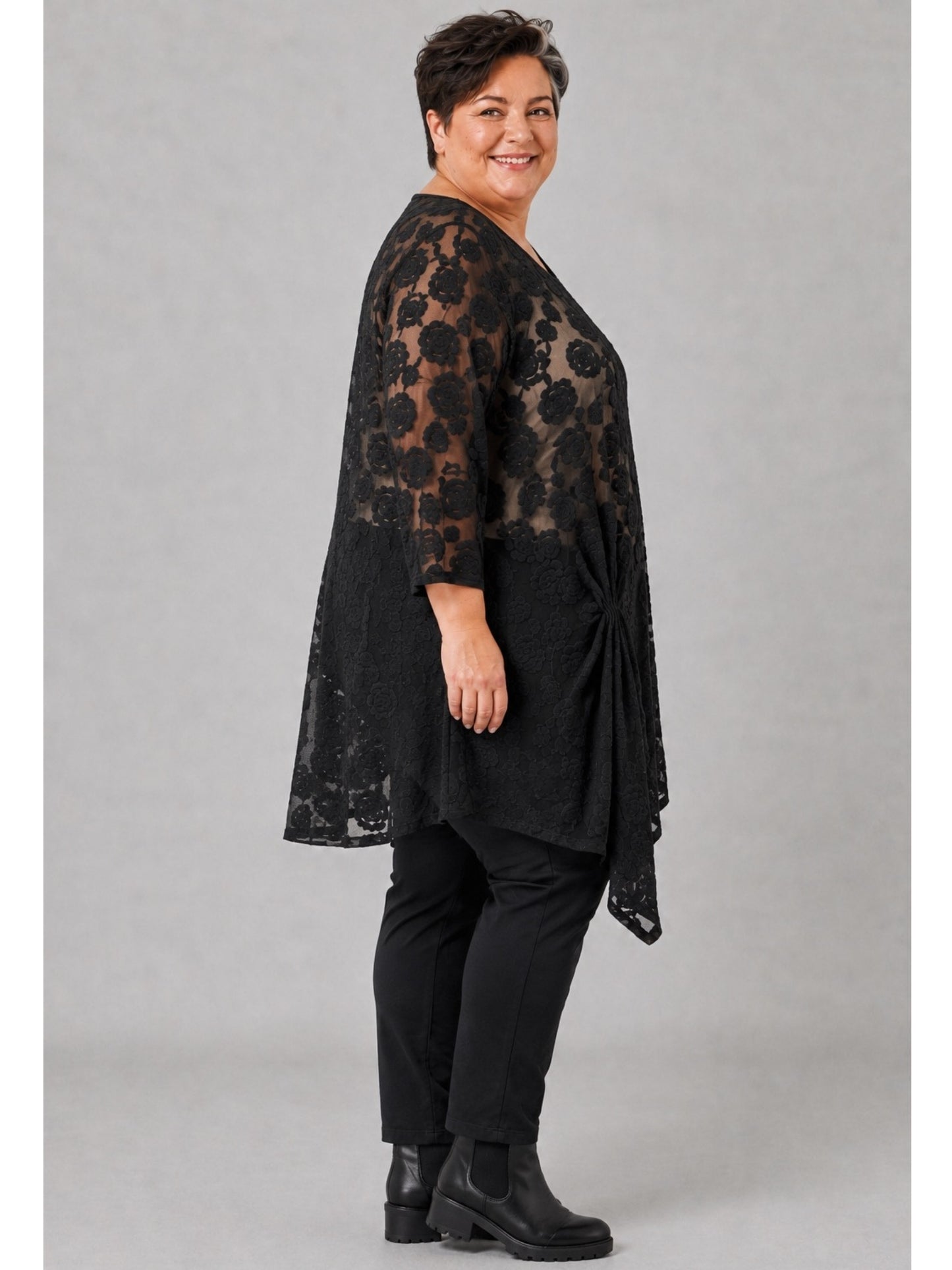 Vincenzo Allocca Tunika Ausbrenner mit Rosen Oversize – Schwarz, Einheitsgröße 44–58