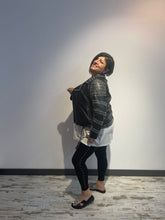 Lade das Bild in den Galerie-Viewer, Rita Fink by Moccoco.  exclusive Kunstlederjacke schwarz Nieten Gr 44-58/60
